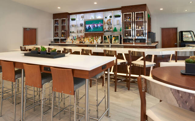 Marriott East Lansing at University Place