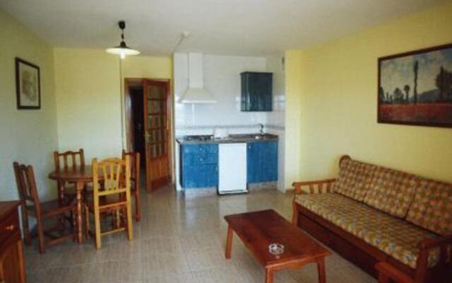 Playaolid Suites & Apartments