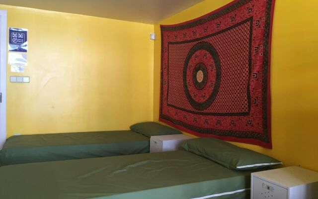 Albergue Azabache - Hostel