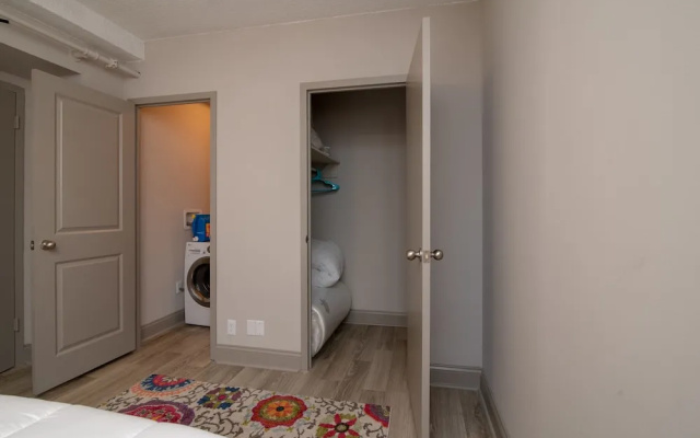 1 Bedroom Downtown Condo