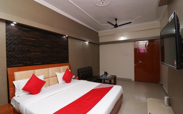 Hotel Neena Palace by OYO Rooms