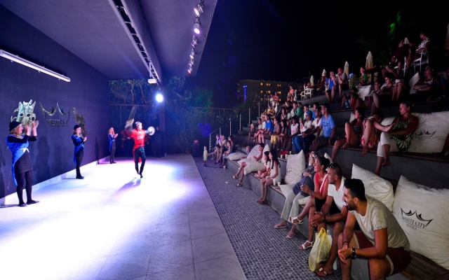 White City Beach - Adults Only