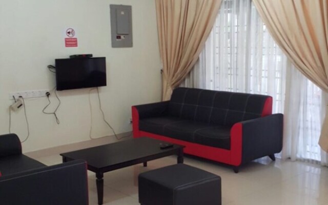 Spice Arena 4room House