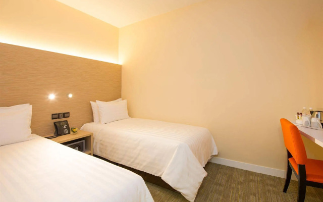 Sama-Sama Express KLIA Terminal 2 - Airside Transit Hotel