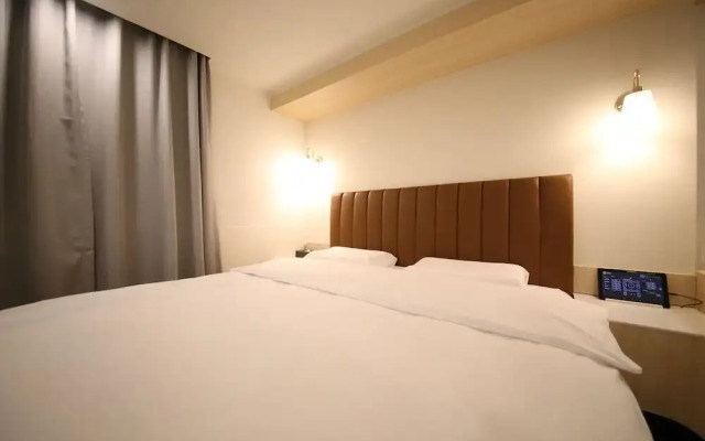 25 Hotel