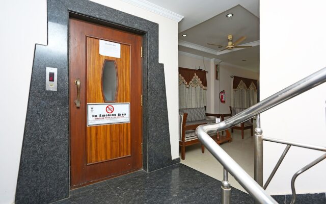 OYO 8932 Delight Inn Gachibowli