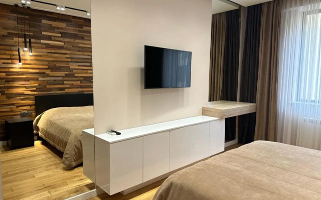 2 Bedroom Apt on Republic Square