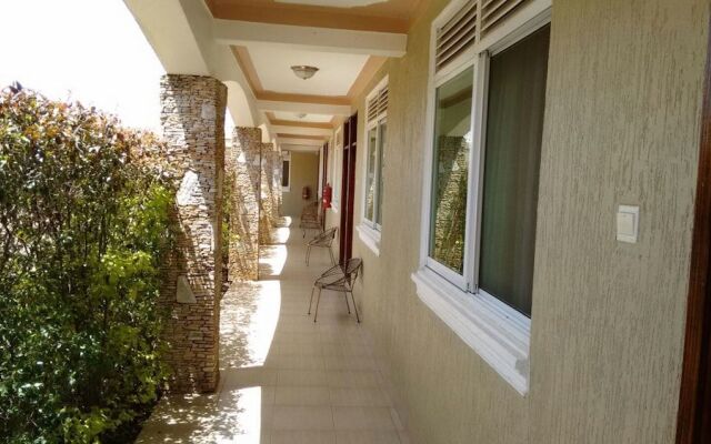 United Motel Entebbe
