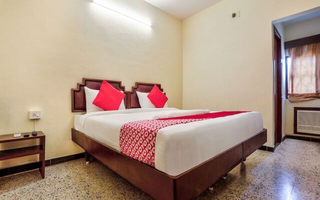 OYO Flagship 30746 Hotel Sakthi Park