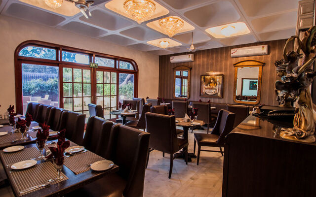 Hotel Africa Avenue Anand Lok