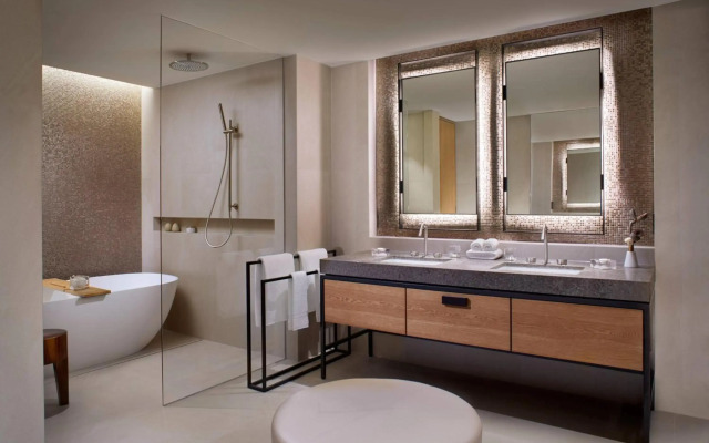 The Ritz-Carlton, Perth