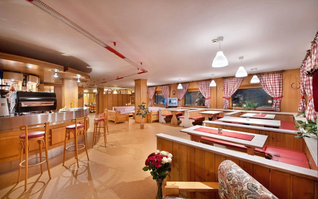 Hotel Teola