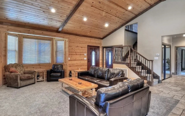 No 19 Luxury Village Retreat
