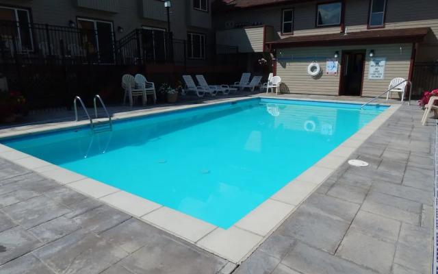 Lions Gate Pines by Stay Winter Park