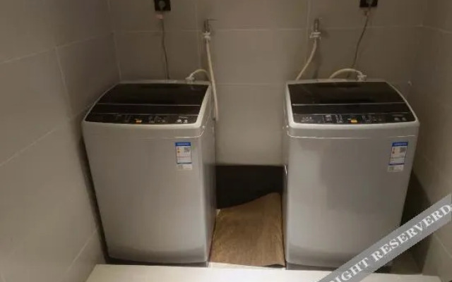 Shankee Hotel (Zhengzhou East Station Kangping Road)