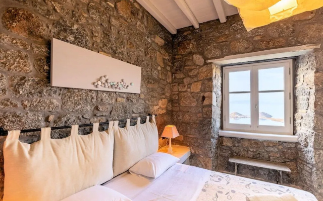 Seaview Villa Galanos at Kalafatis Beach