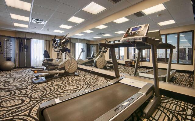 Best Western Plus Airport Inn & Suites