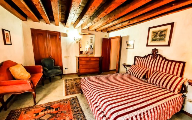 Villa Foscolo - Luxury Rooms & Apartments