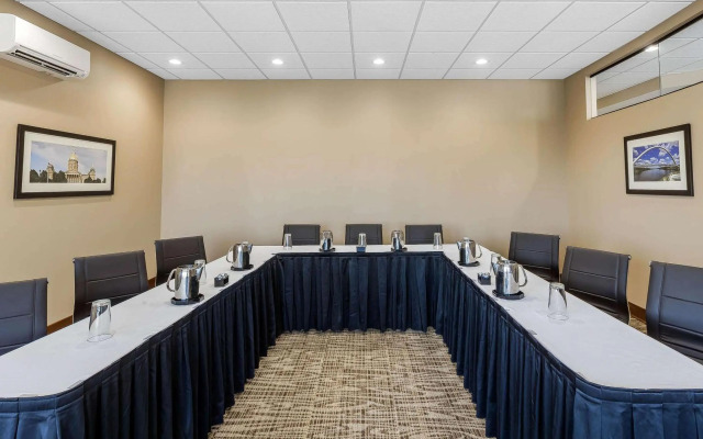 Comfort Inn & Suites Event Center