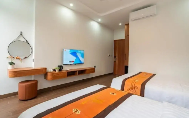 Agarwood Hotel