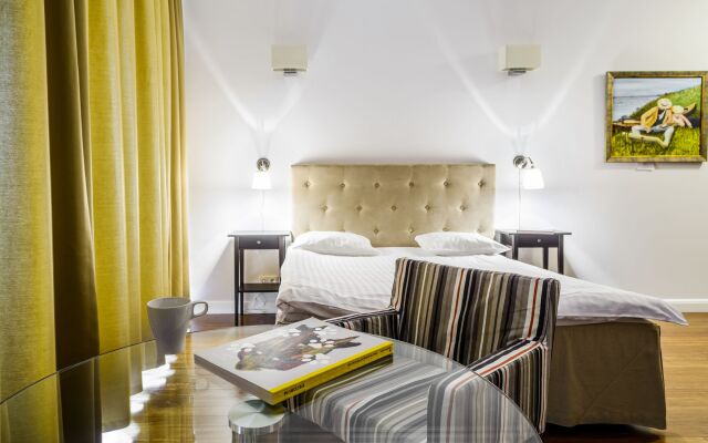 Triton Park Apartments