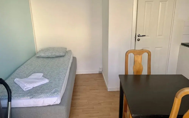 Cozy Small Apartment Just Outside Stockholm