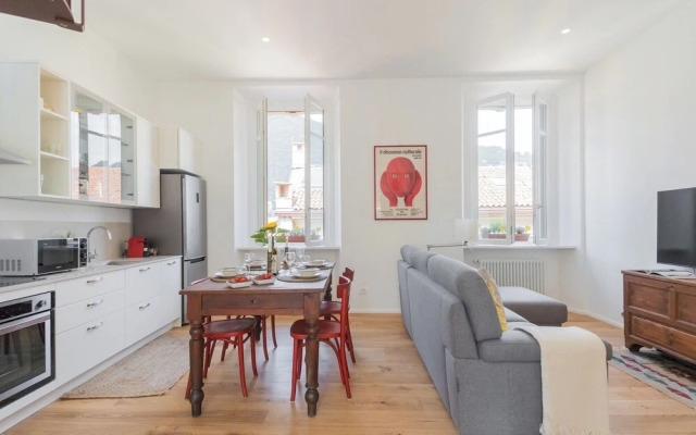 Rooftop Nest in Como City Center by Rent all Como