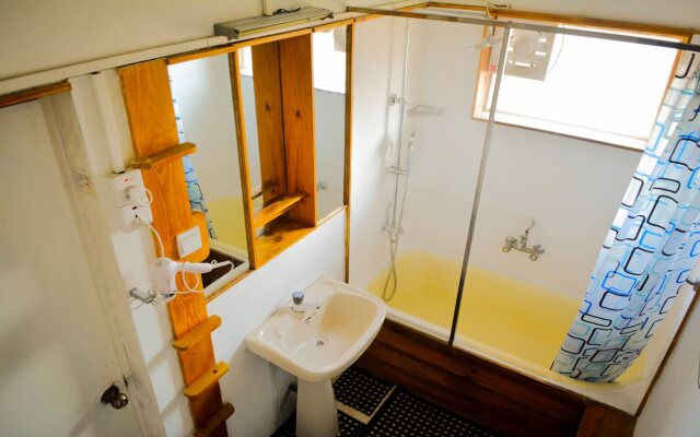 Explore Hostels Negombo