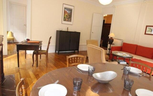 Appartement Bagnères-de-Luchon, 2 pièces, 4 personnes - FR-1-313-165