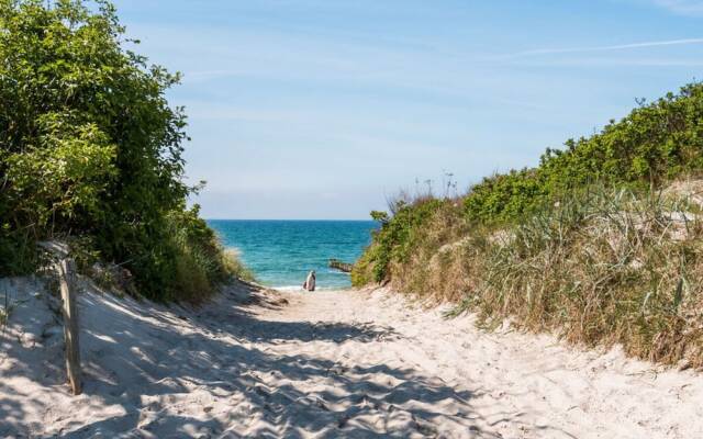 Holiday Apartment Coastal Love