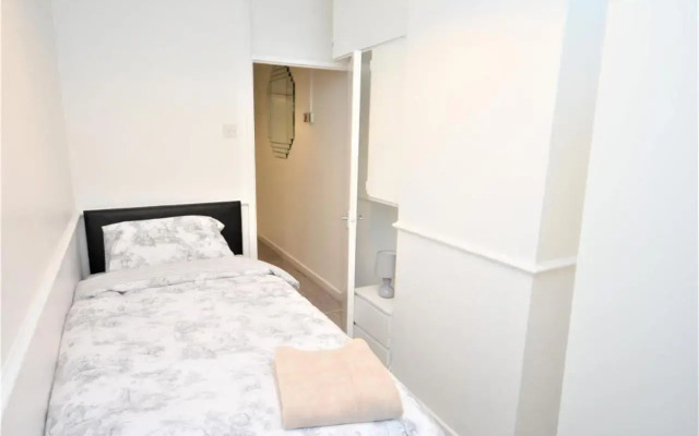 London Zone 1, 3bedroom Maisonette with a view