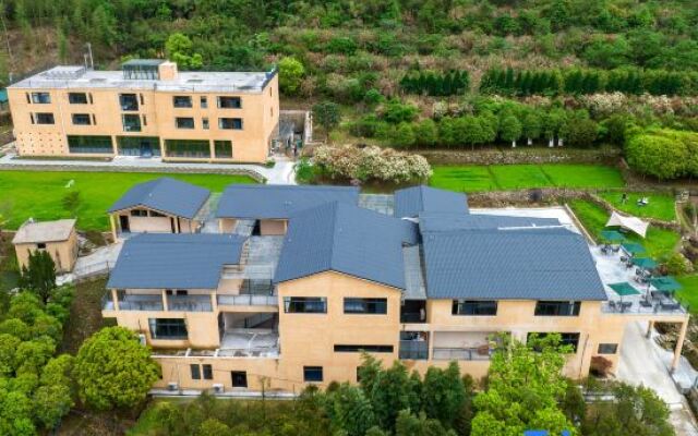 Yincaolu Zuoqin Youshu Homestay (Yuping Ancient Village Branch)