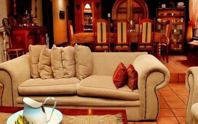 J'Cups Guest House