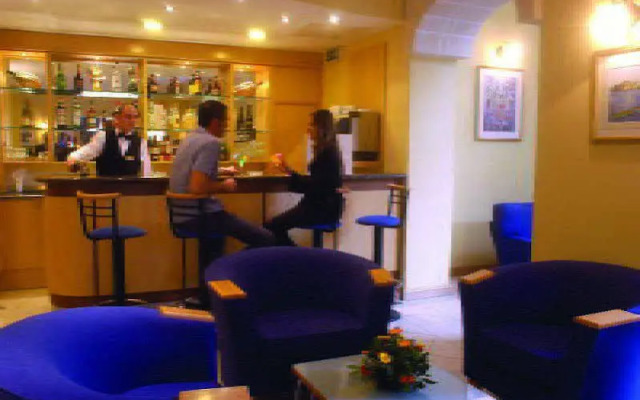 Sundown Court Leisure Resort