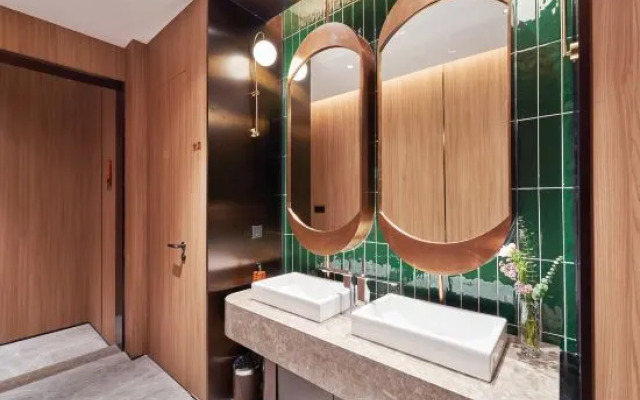 Orange Hotel (Shanghai Caobao Road Sun Moon Light Center)