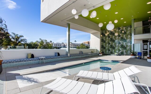 WanderJaunt - North Park Apartments