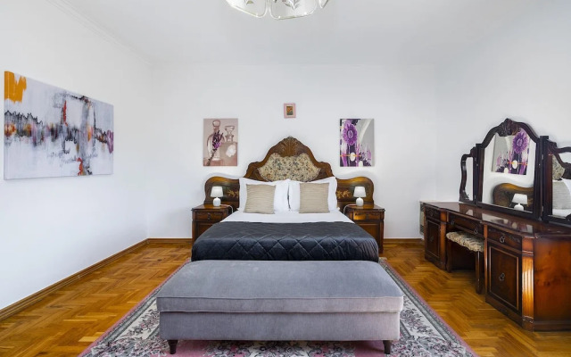 Perfect Family Hideout Residence W/Ac & 4Br + 5Ba