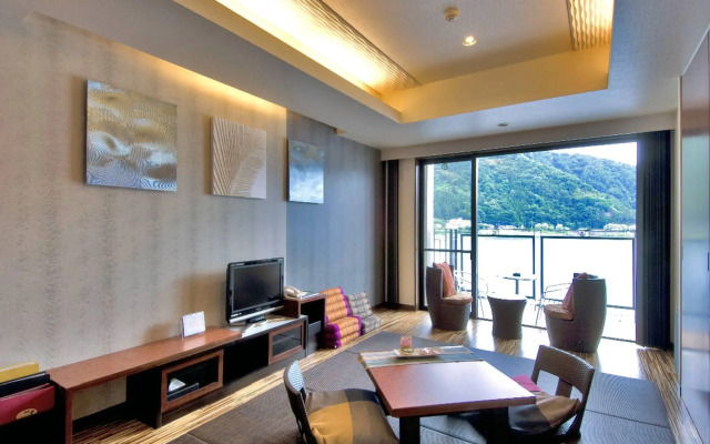 Kukuna Fujikawaguchiko Resort & Spa