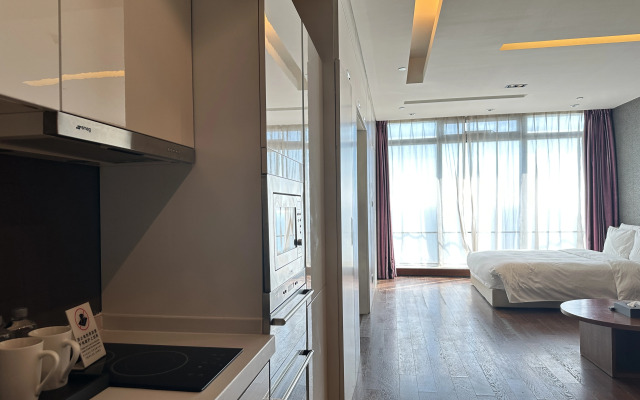 Grand Madison Qingdao Harbour-view Central（Former Qingdao Farglory Hotel）
