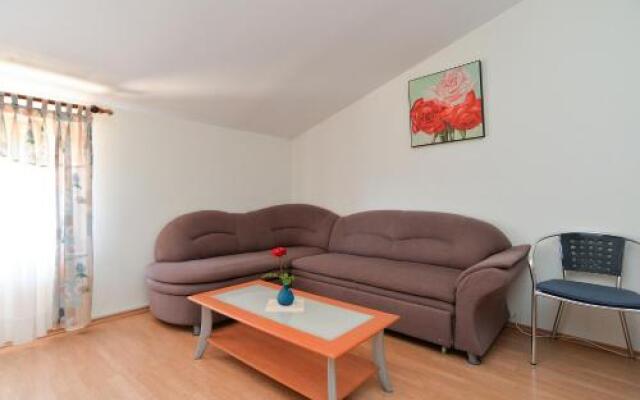 Apartment Andela 250