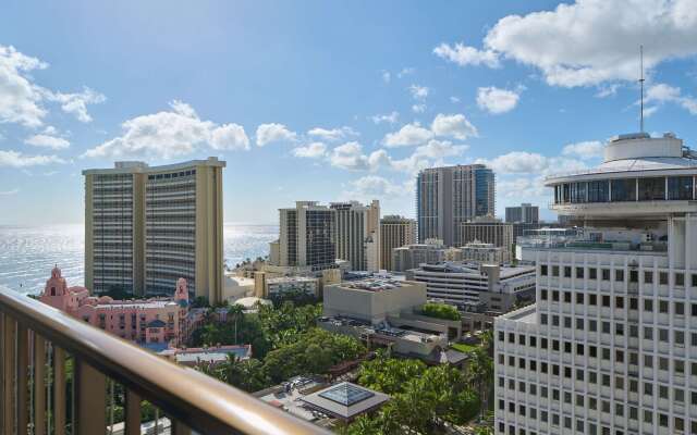 Waikiki Beachcomber by Outrigger