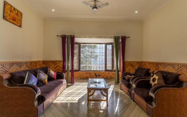 Saffronstays Willow Castle, Bhimtal - Pet-Friendly Home Near Bhimtal Lake