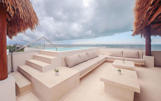 Casa Astral Eco Luxury Holbox Island - Sunset and Ocean View with Rooftop Pool (steps from the beach)