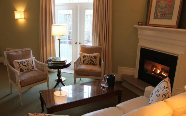 Inn On The Twenty