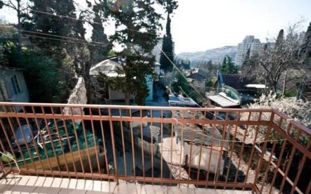 Sobaka Hostel in Yalta