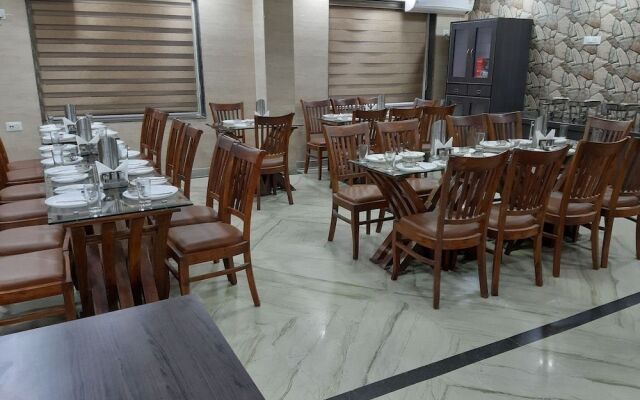 Hotel Sitara International