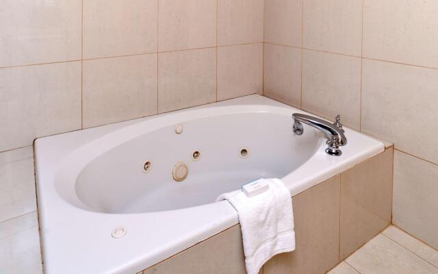 Hampton Inn College Park