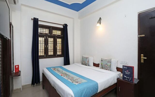 OYO 10500 Royal Awadh