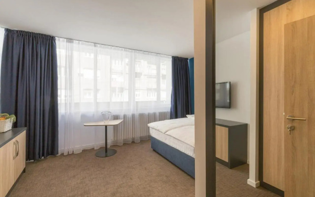 Premium Crown Suites