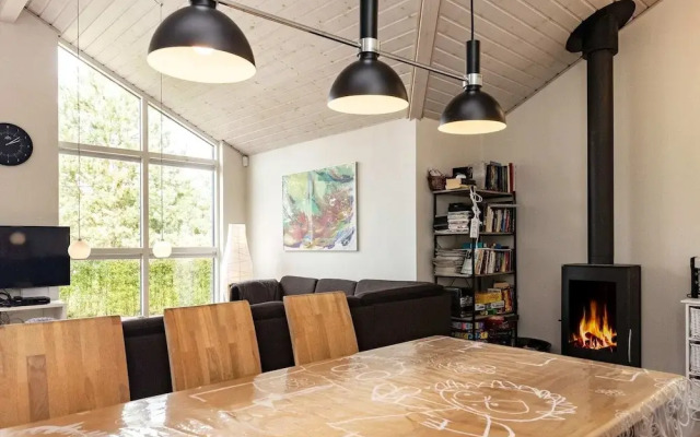 8 Person Holiday Home in Skals